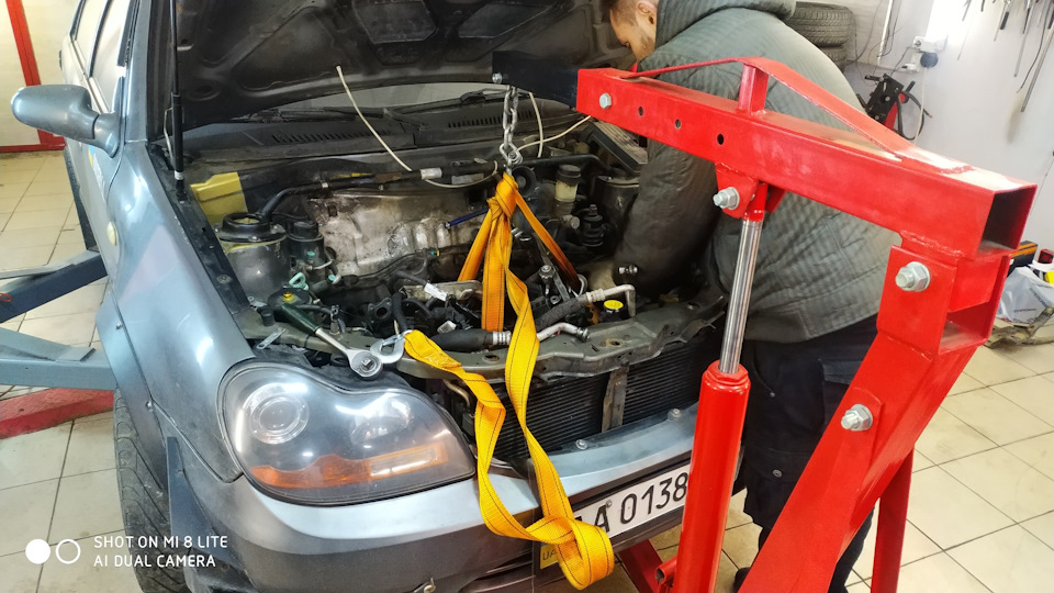Продам капіталька за 1.2 літра мастила 1