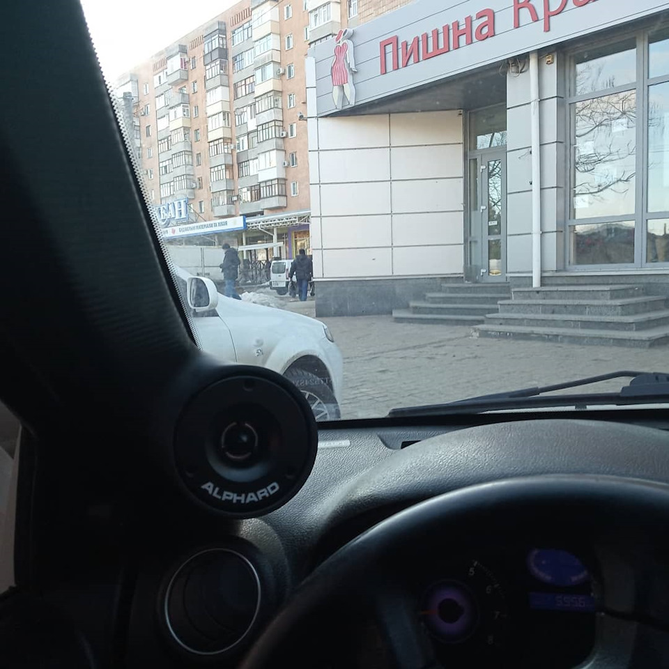 Подіуми під рупора 1