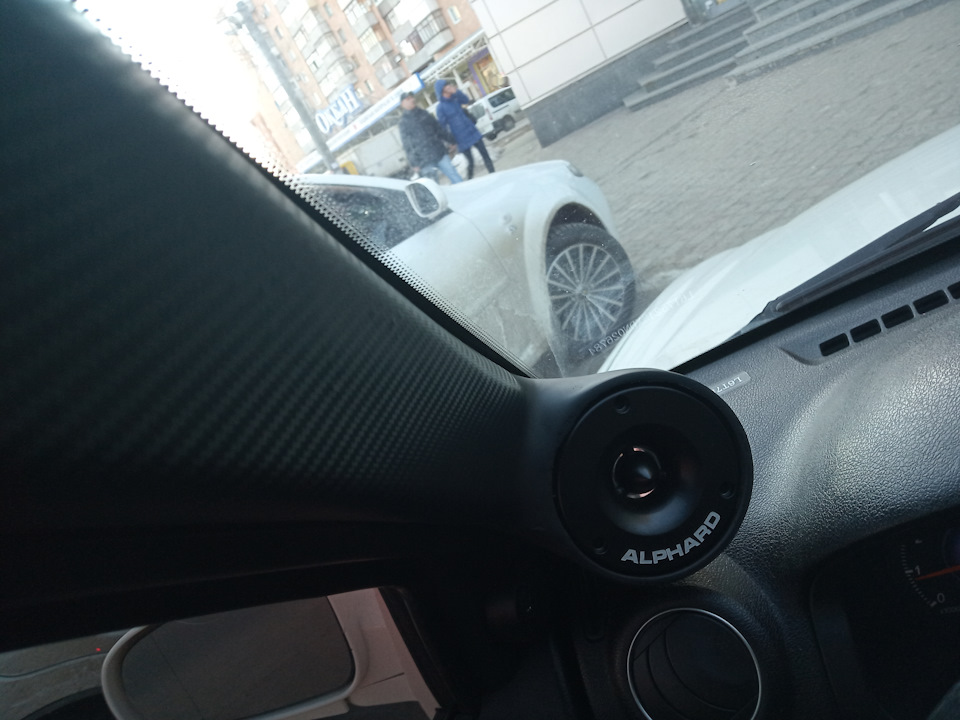 Подіуми під рупора 2