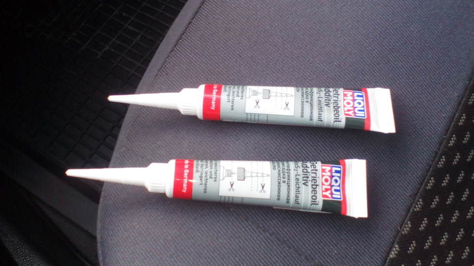 Присадка в КПП від Liqui Moly 1