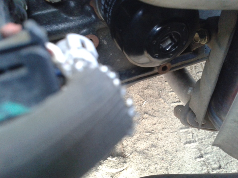 Замінено заводське масло на Castrol 10W-40 2