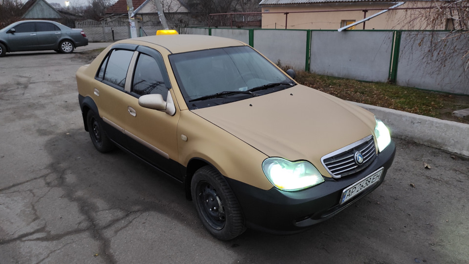 Затяглися ми плівкою і повернулися назад у таксі... 1