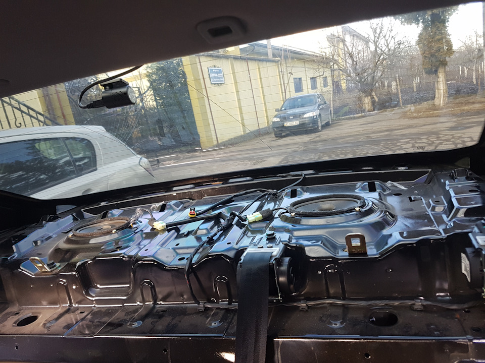 Встановлення задніх динаміків 6х9 3
