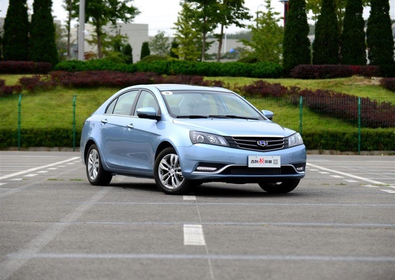 Фото рестайлінгової версії Geely Emgrand 7 1