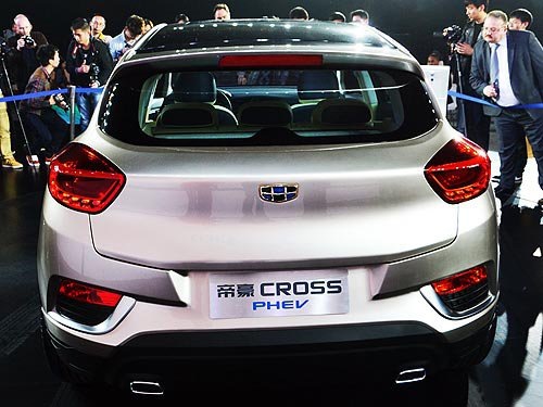 Geely Emgrand Cross 2