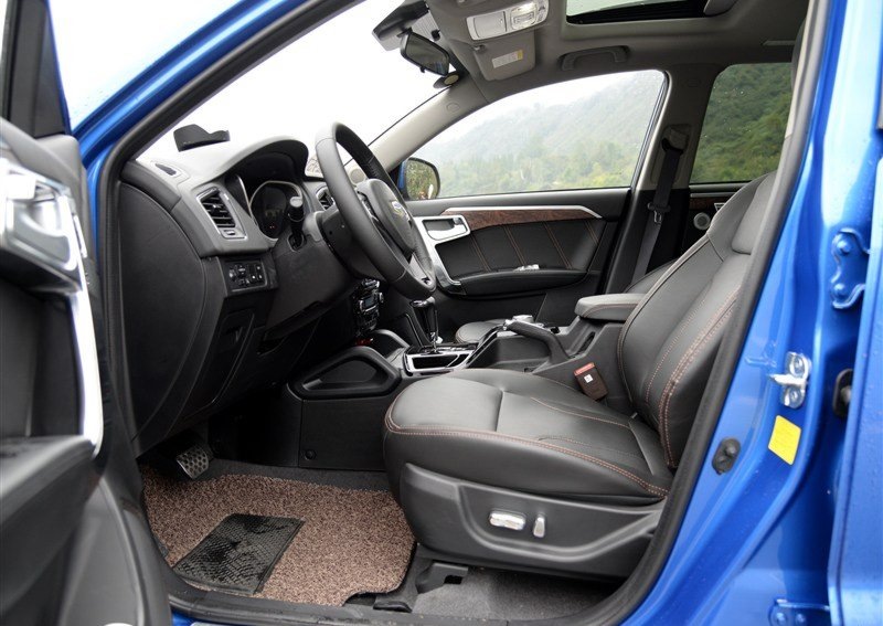 Geely Emgrand X9 3