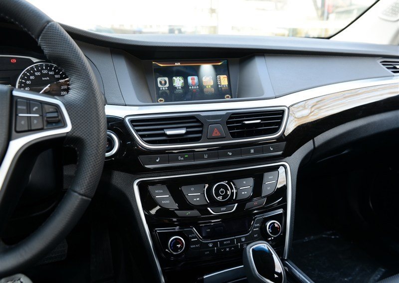 Geely GC9 двигун 2