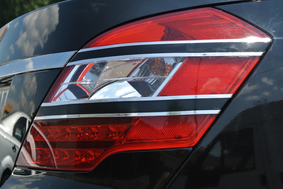 Тепер як Mersedes W221 2