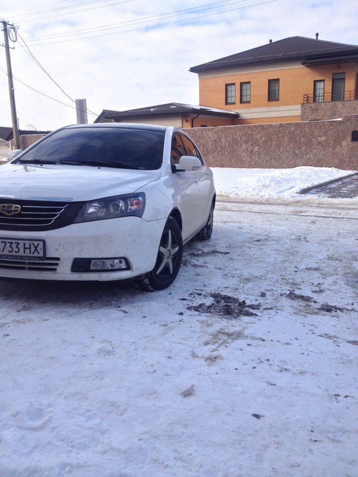 Фото Малишуйки Emgrand ec7 2