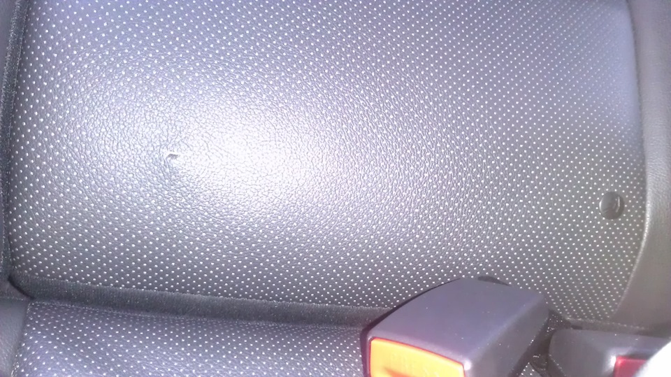 Заглушка, в спинці заднього сидіння, ISOFIX 2