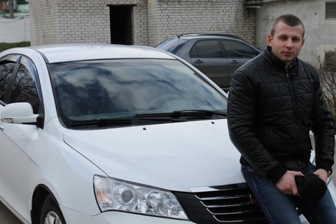 пару нових фоток зі мною та майбахом 2