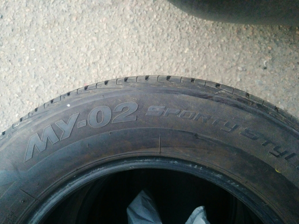 Летняя BRIDGESTONE MY-02 Sporty Style 205/65R15 3
