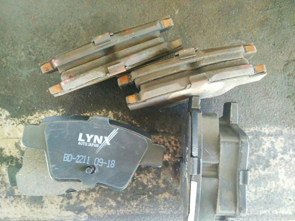 Заміна колодок+усунення стуку супортів 4