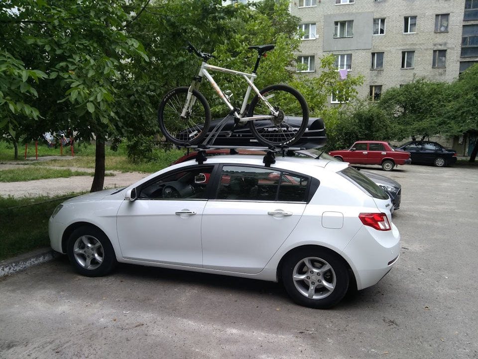 Багажник на дах Emgrand EC7 3