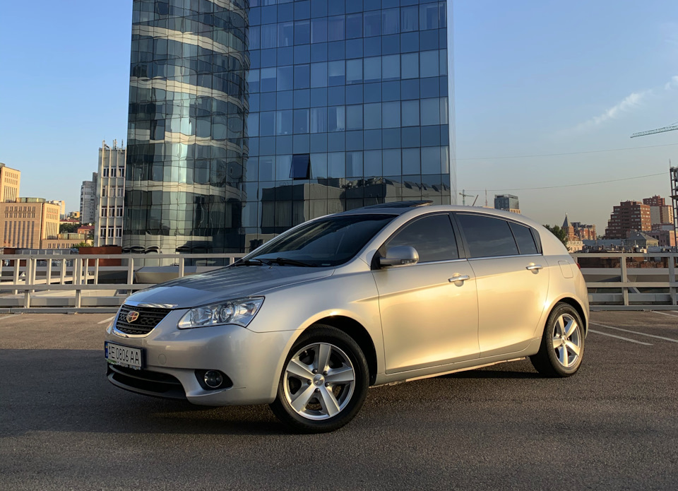 №9 Продаю свій Emgrand 1