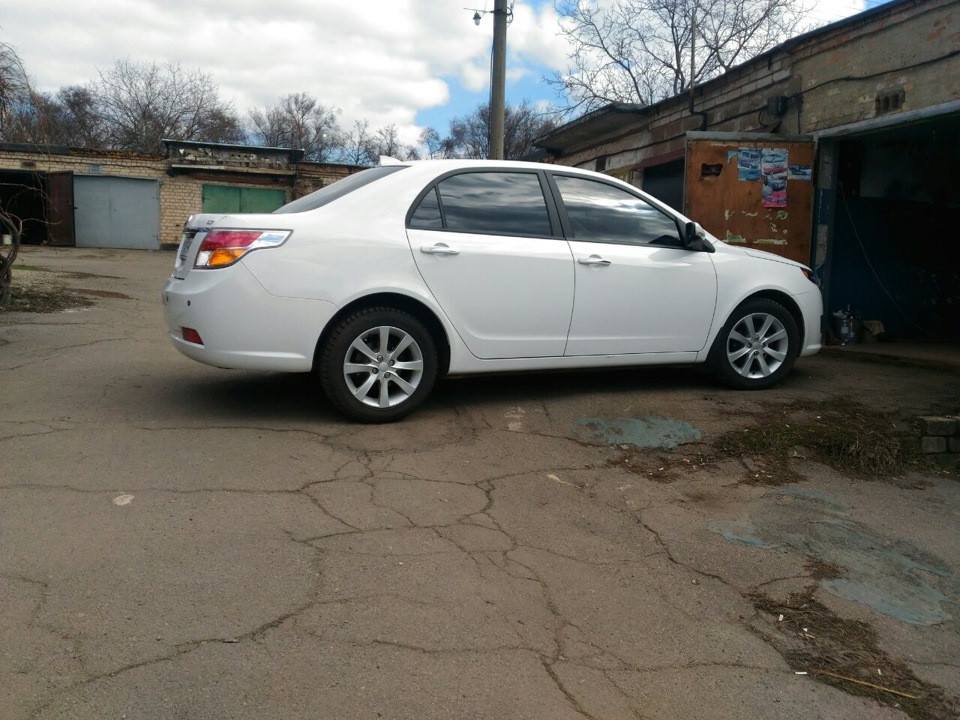 Присмердився :) 3