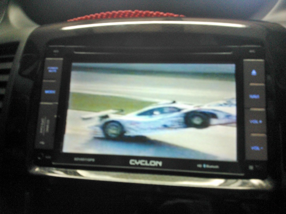 установка магнітолі CYCLON SDV-6511 GPS 5