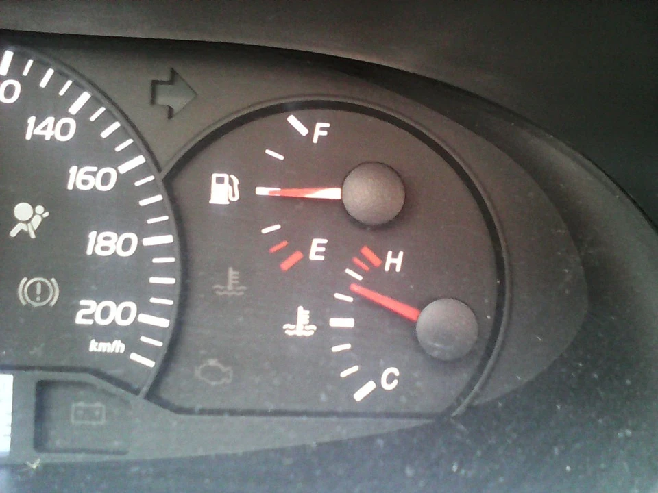 Гріється двигун. Потрібна порада)