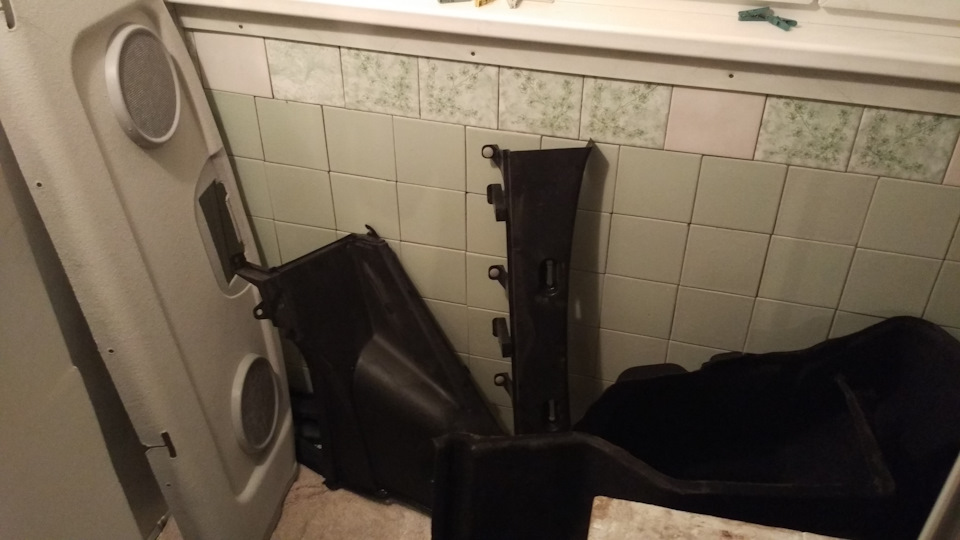 Клапан вентиляції багажника та неприємний сюрприз від колишнього власника 5