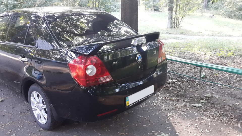 Спойлер на Geely MK 5