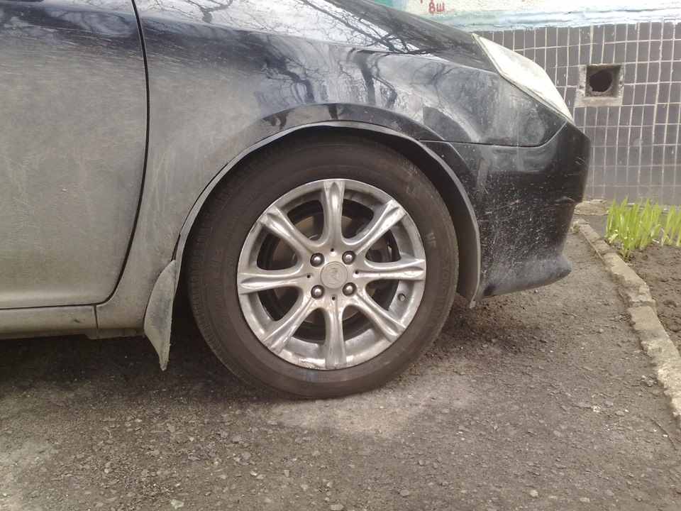 Geely MK - стійки KYB (kayaba) 2