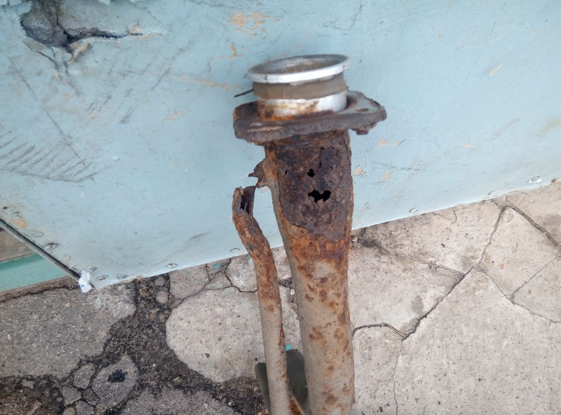 Форсунки забиті іржею, знайдено причину. 1
