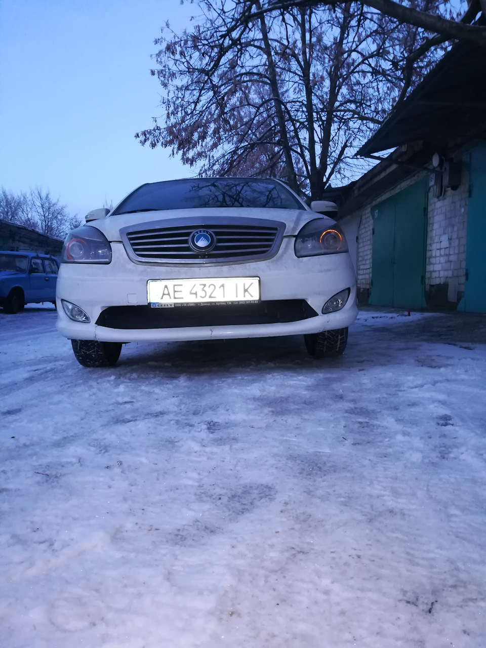 Маленька неприємність. Поїздка до Києва. 2