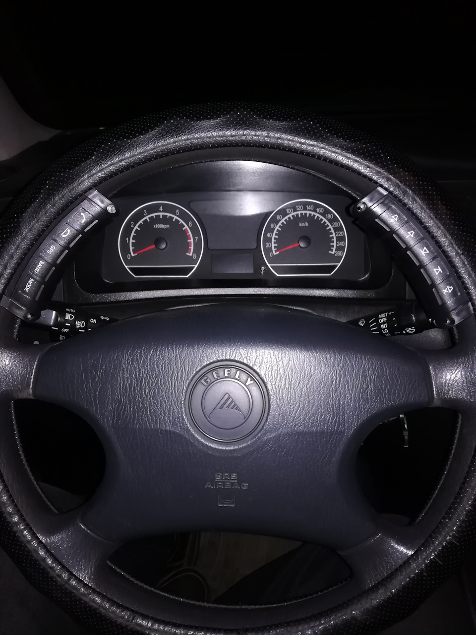 Прикупив корисних штучок в авто. 4