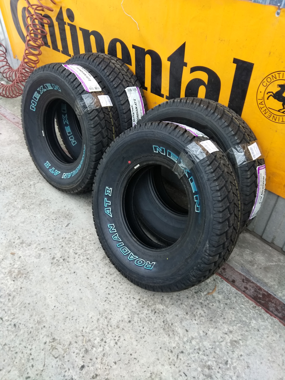 Купив нові шини Nexen Roadian A/T 2 30/9,5 R15 1