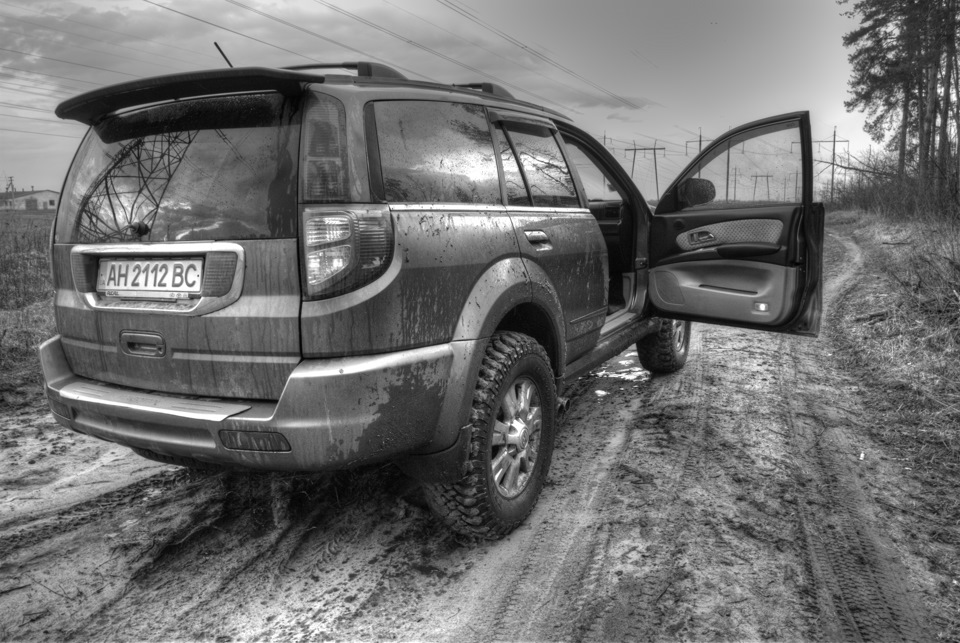 BFGoodrich Mud-terrain T\A 255 75 R17. 2