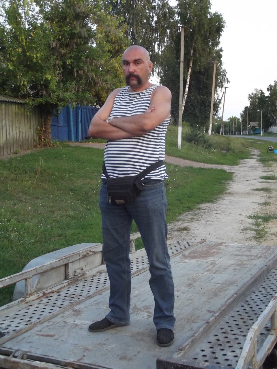 Хаврюша веде евакуацію друга 1