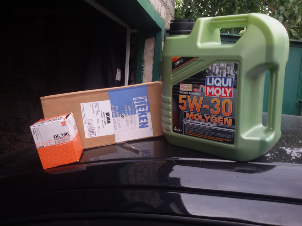 Заміна мастила в двигуні на Liqui Moly Molygen 5w-30 1