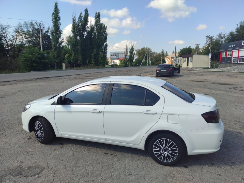 Продаю свою машинку 5