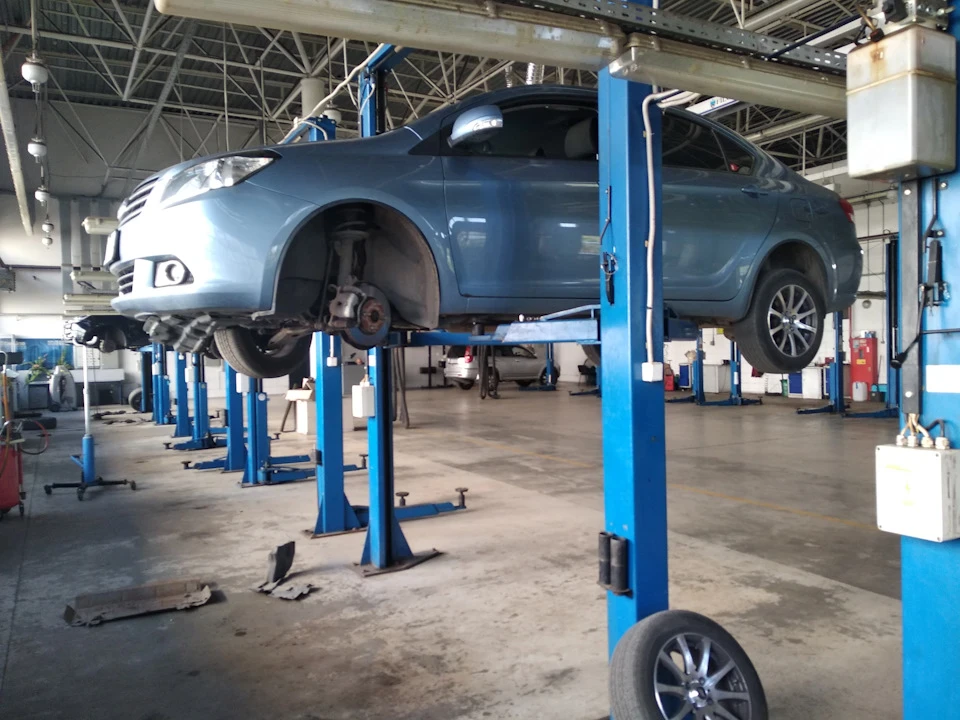 Заміна лівої кульової та заднього сайлентблока переднього важеля