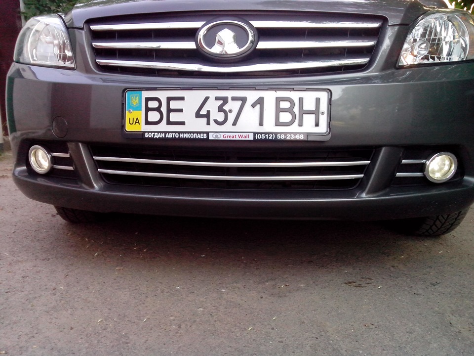 Заміна галогенних ламп ПТФ на лід-світилки 2