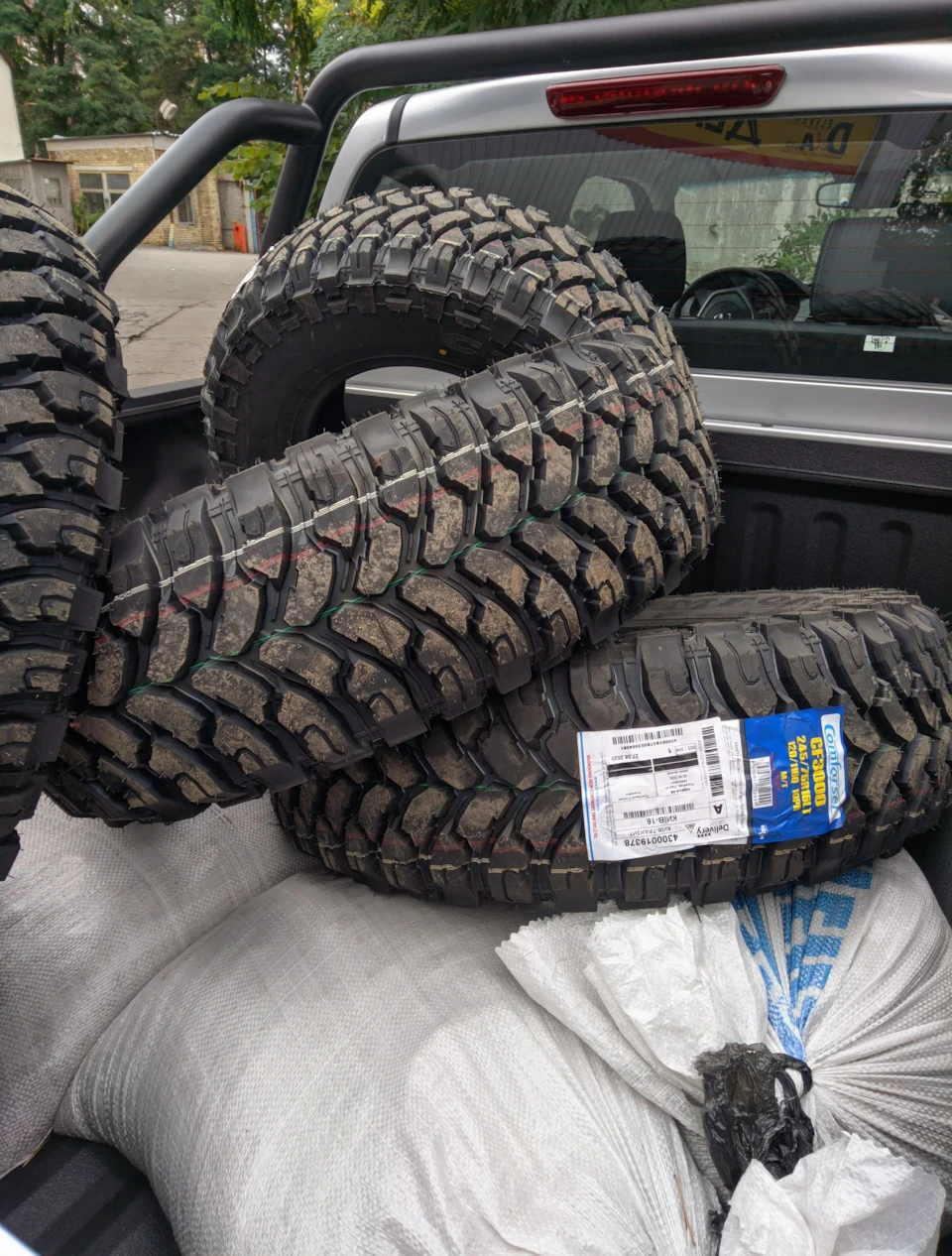 Китайцю - китайське, Comforser CF3000 245/75R16