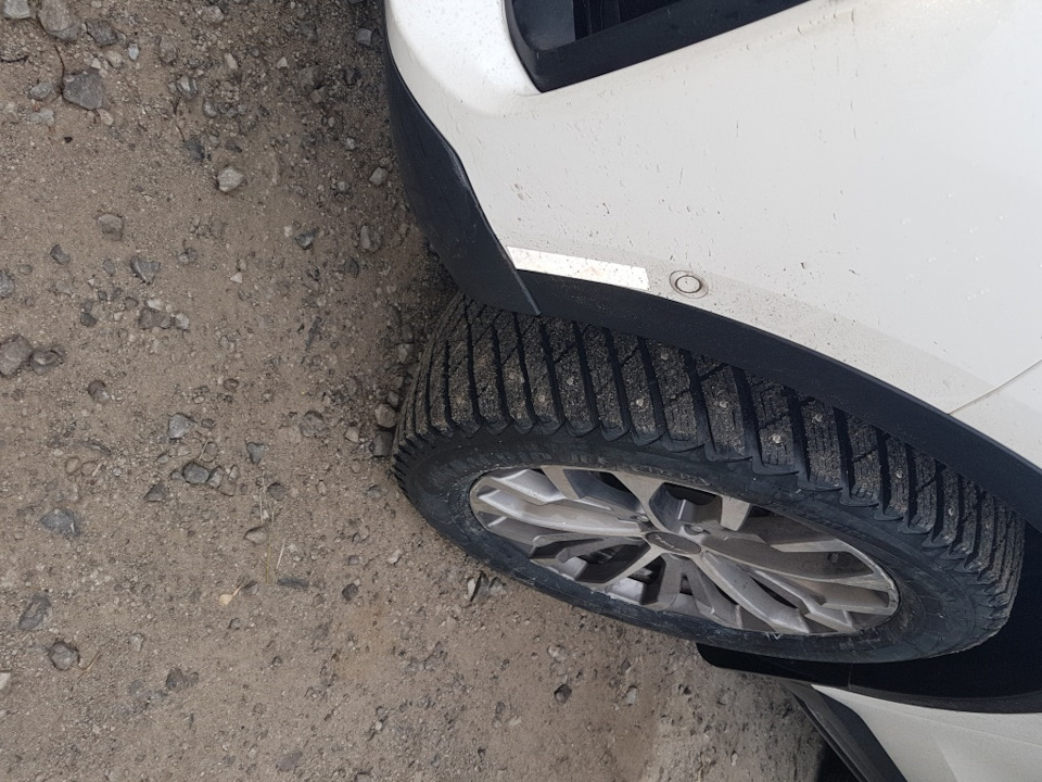 Перевзувся Goodyear UltraGrip Ice Arctic SUV 245/55 R19 5