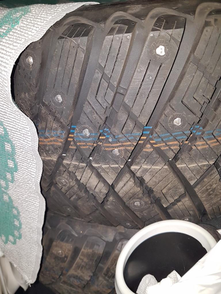 Перевзувся Goodyear UltraGrip Ice Arctic SUV 245/55 R19 2
