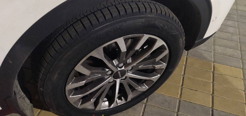 Зимова гума Triangle SnowLink PL-02 235/55 R19 1