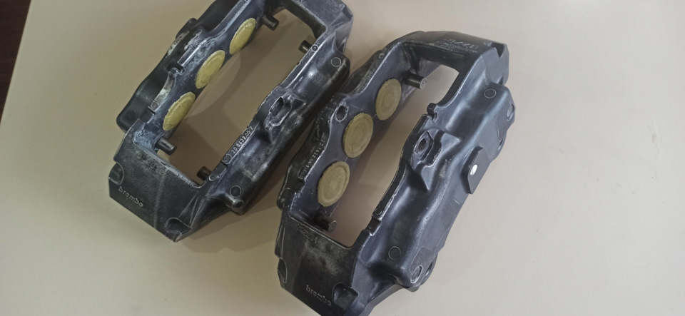 Супорта Brembo Z17 6-pot 4