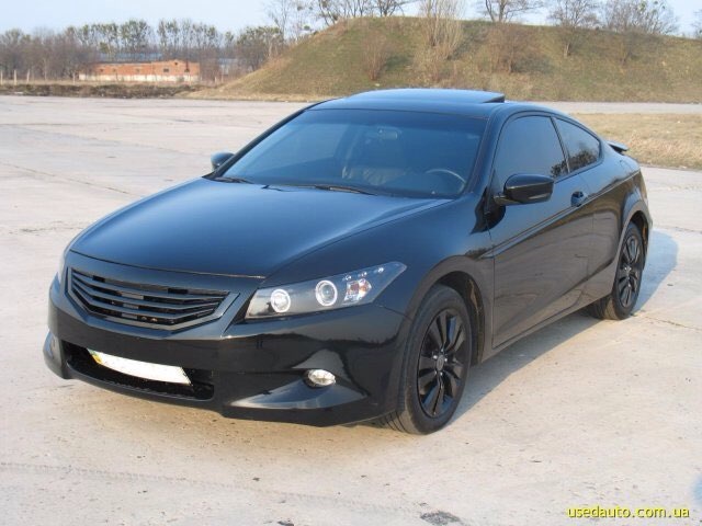 Схід власників Honda Aacord Coupe 1