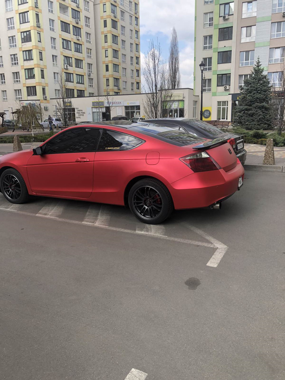 Переклеїв спойлер у чорний глянець 2