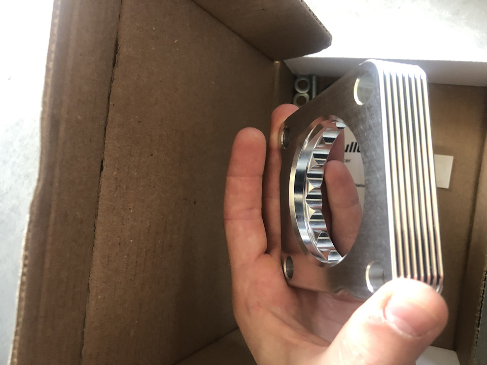 10. Тюнінг дросельної заслінки. Throttle Body Spacer. 1