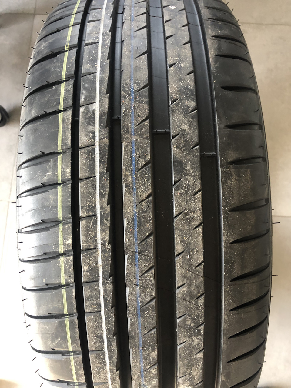 13. Нова літня гума. Michelin Pilot Sport 4. 5