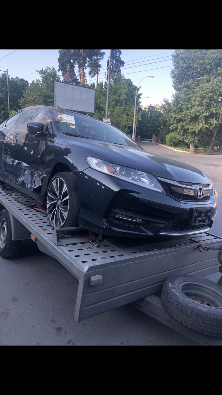 32. Скільки обійшлося купити із США Honda Accord Coupe 2016? 4