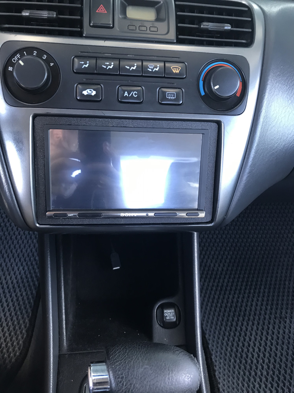 Придбав 2 din магнітолу з CarPlay 2