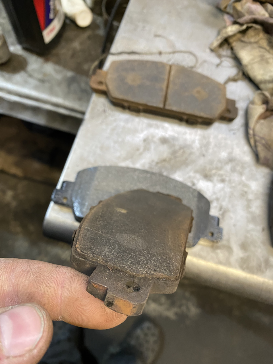 Тормозні колодки BREMBO 4