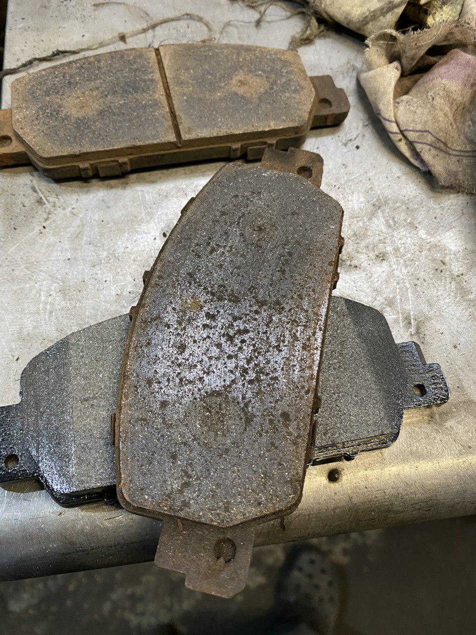 Тормозні колодки BREMBO 3