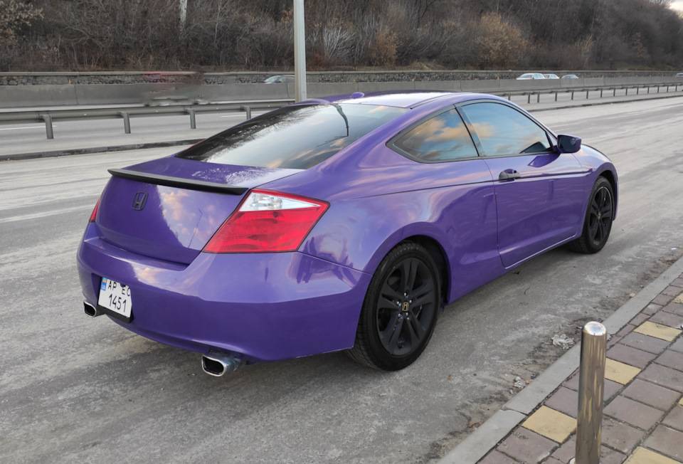 Ну, я передумала її продавати навіть заради V8 Hemi: D 4