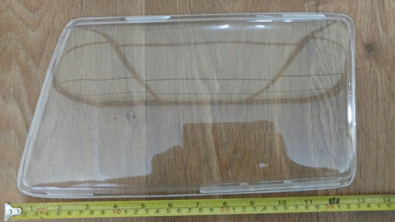 HELP ! Від якої машини може бути це скло фари ? 4
